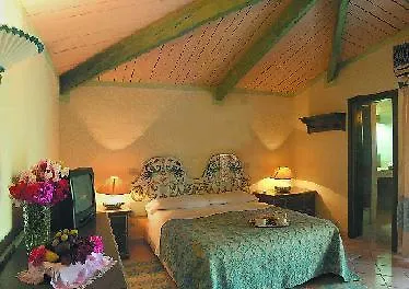 Park Porto Istana 4* オルビア